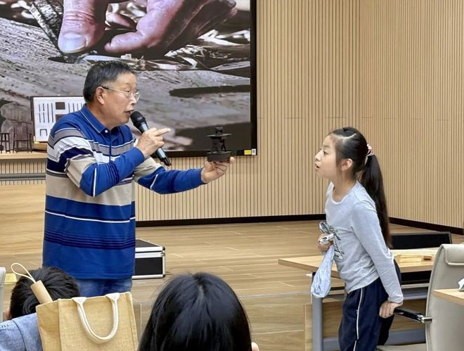 ”探索榫卯之妙感受匠心传承之美k8凯发国际入口“现代小鲁班(图5)