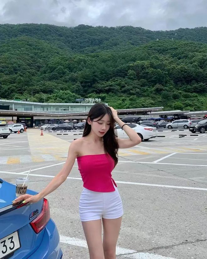 媛！这身材真的藏不住太好了！凯发k8国际娱乐首选顶级名(图1)