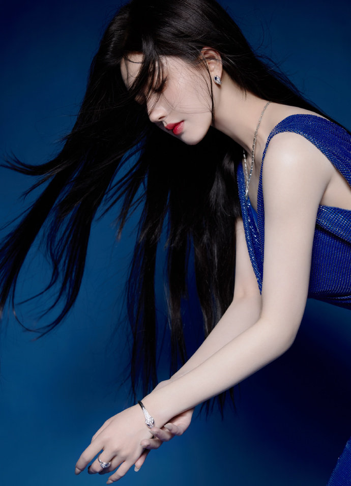 主题 - 子夜电影主题春节版V凯发K8旗舰厅AG客服子夜电影(图1)