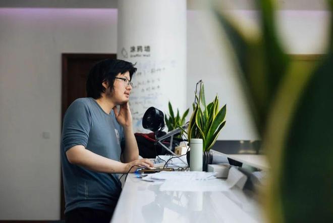 去了村里她们过得很安逸凯发k8网站登录裸辞(图14)